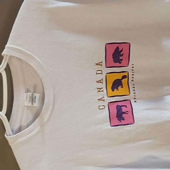 🌞 3/$20 Women's white T-shirt size large - Picture 2 of 5